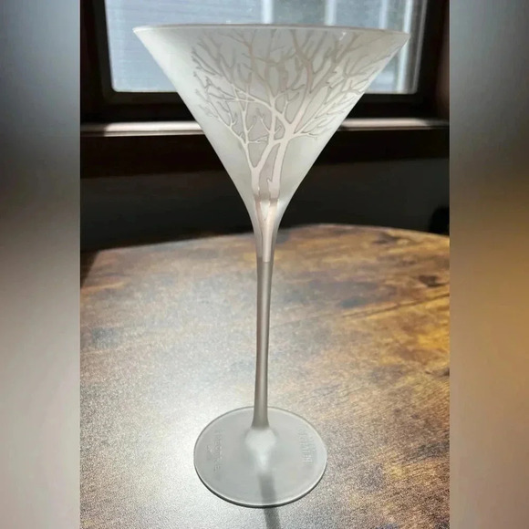 Belvedere | Spectre 007 long stemmed frosted martini glass. - Picture 10 of 14
